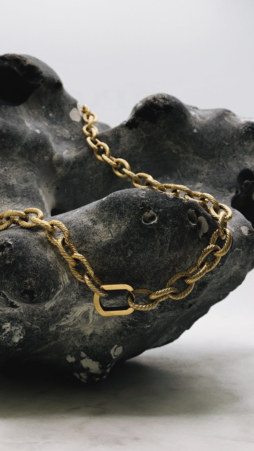 AIRAM Chain Necklace - Short