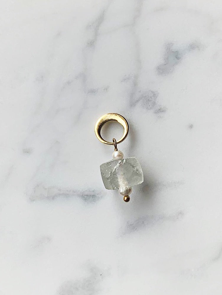 GLASS & PEARL Charm