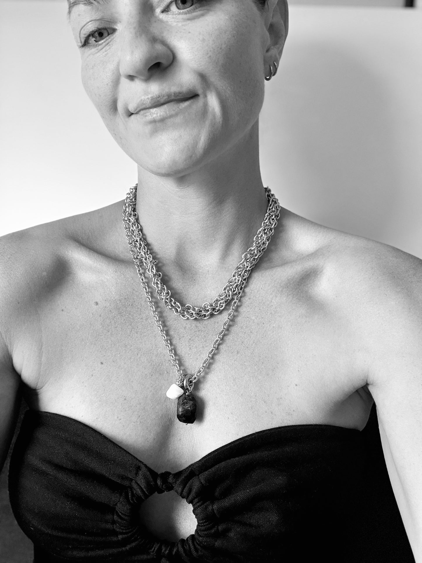 AIRAM Charms Necklace - Coal