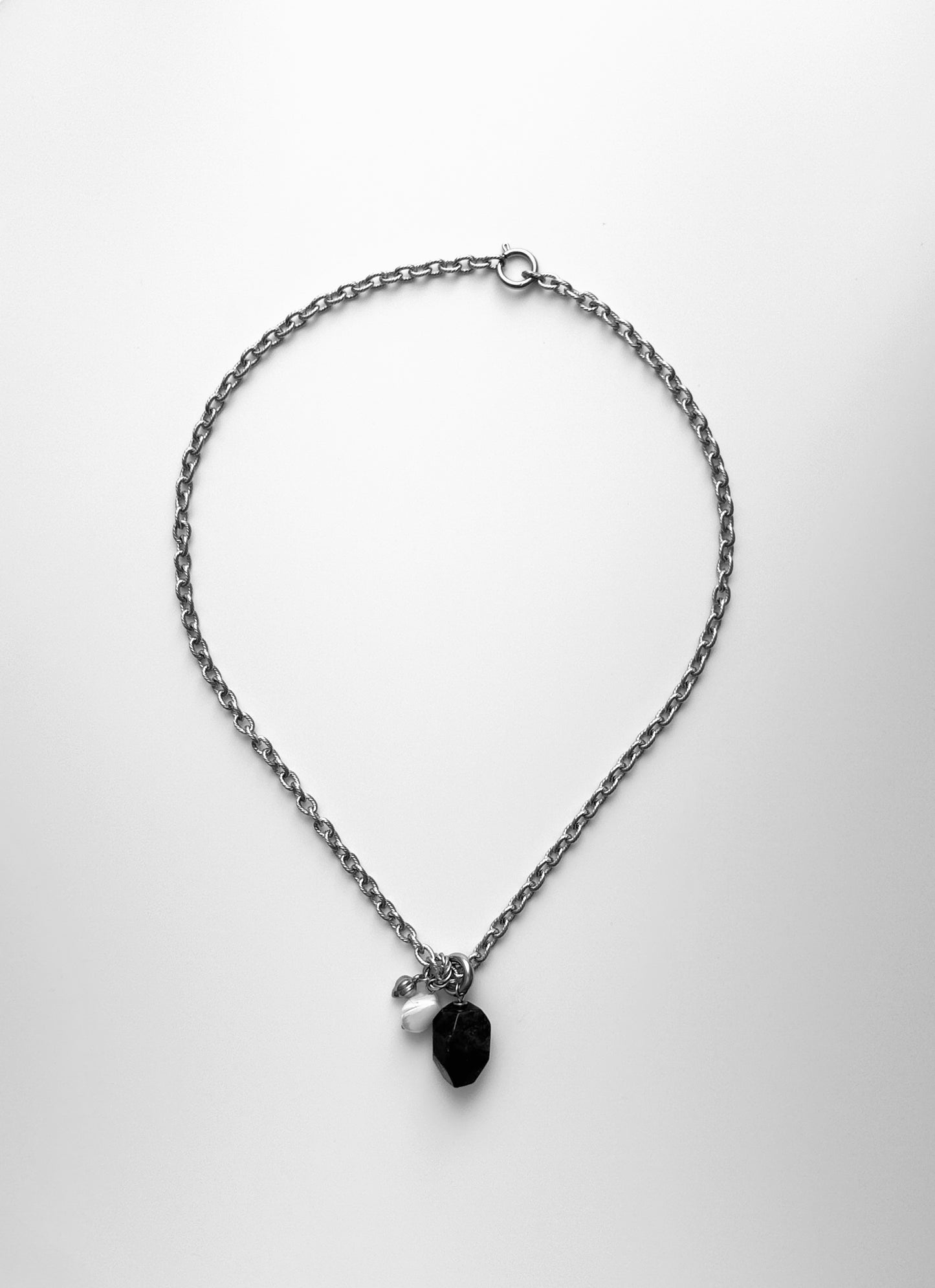 AIRAM Charms Necklace - Coal
