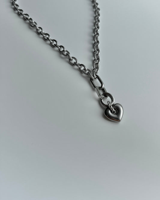 AIRAM Chunky Heart Necklace