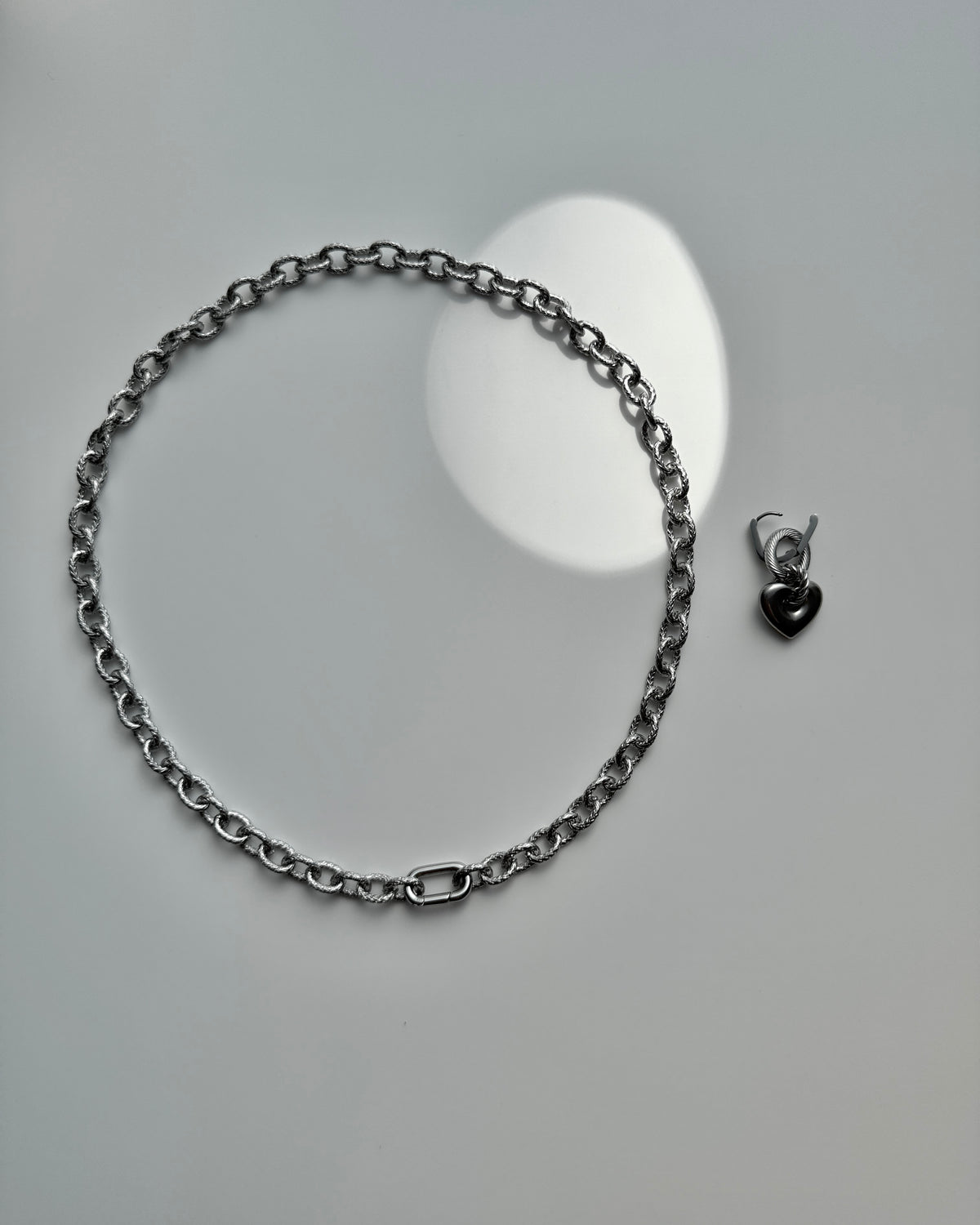 AIRAM Chunky Heart Necklace