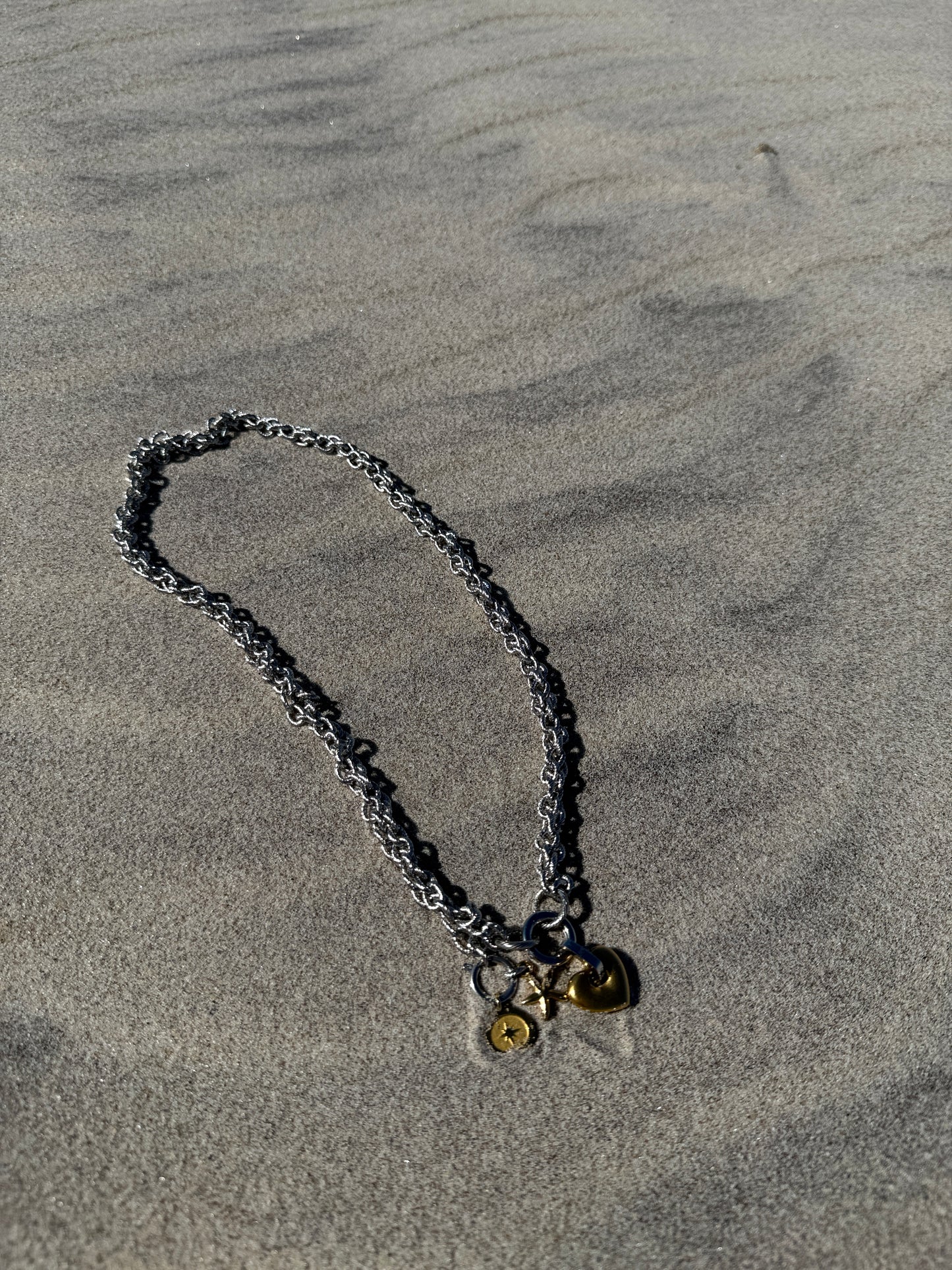 AIRAM Double Twist Charms Necklace