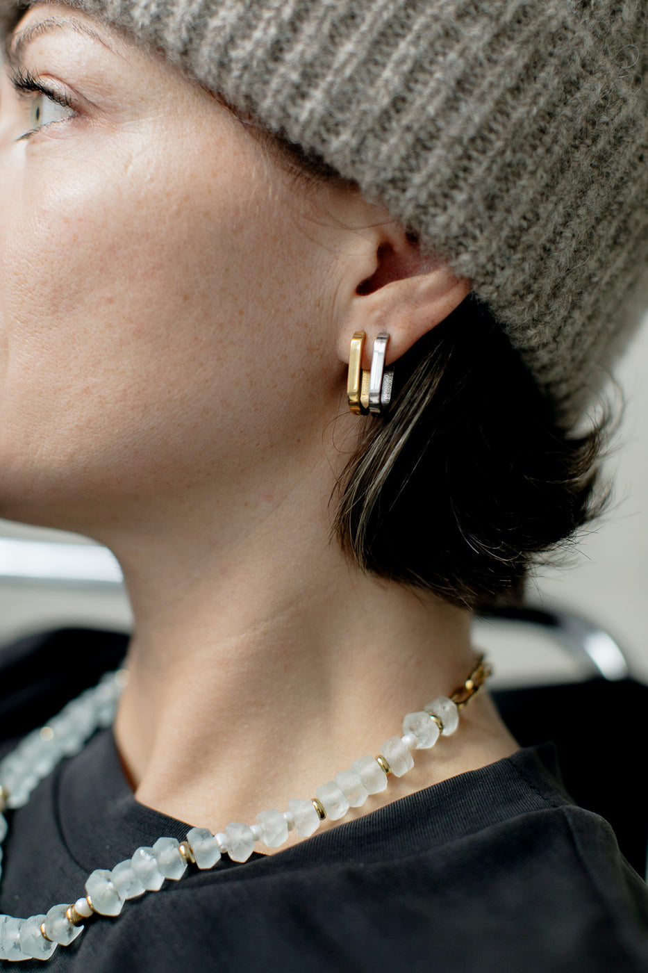 BASICS Oval Hoop Earrings