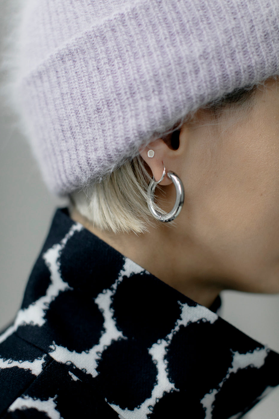 BASIC Large Hoops Earrings